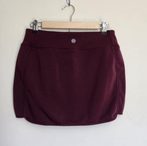 Athleta Tech Stretch Wander Skirt in Maroon size Small Petites - Picture 2 of 5